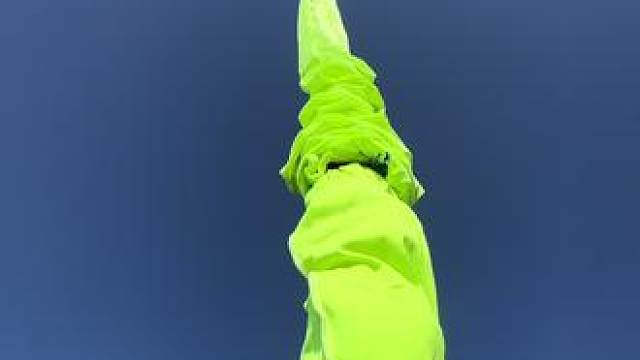 蹦极怎么上来！看这个！看这个！#蹦极吴彦祖 #蹦极 #突破自我 #玩出你的热爱