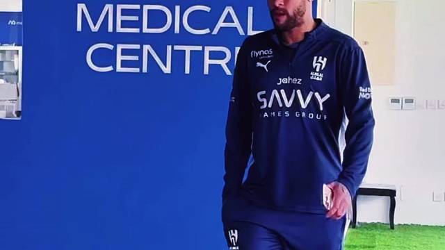 内马尔今日训练，希望抓紧上场比赛