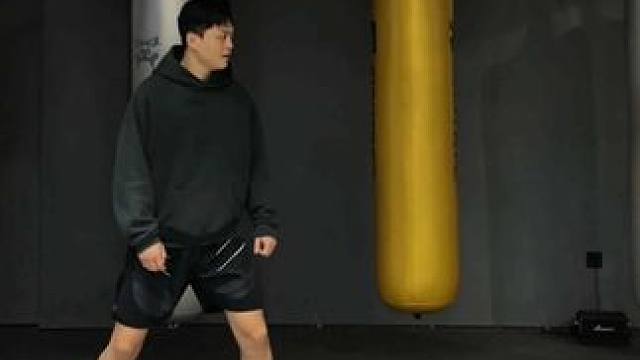 鬼魅之步/如影随形    三步之外枪快，三步之内拳快#拳击 #格斗 #滑步 #瞬移步