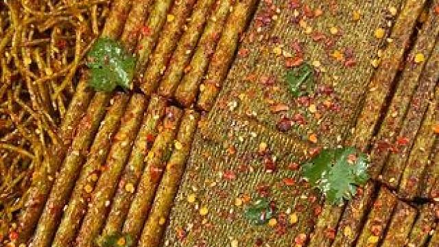 9块9到手四大包香菜辣条！爱吃香菜和辣条的一定不要错过#零食推荐 #辣条 #好吃到停不下来 #香菜辣