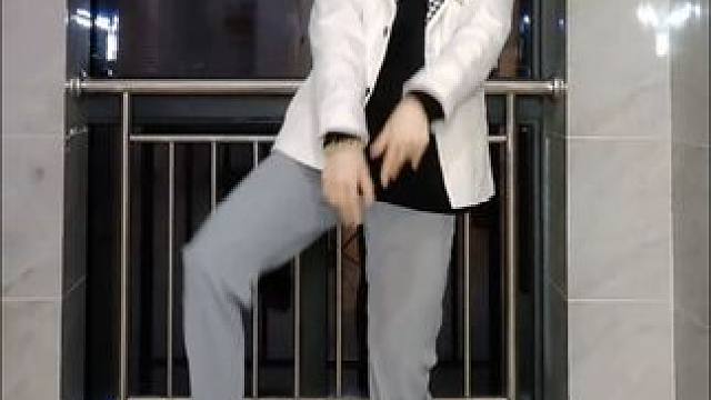 Reo？#bluelock #凪诚士郎 #浅跳一下 #ash卡点舞 #白紫