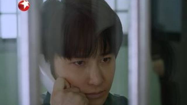 服刑人员各自给家属打电话，每个人都有各自的家长里短……#东方卫视真心英雄 #真心英雄 #张萌 #江珊