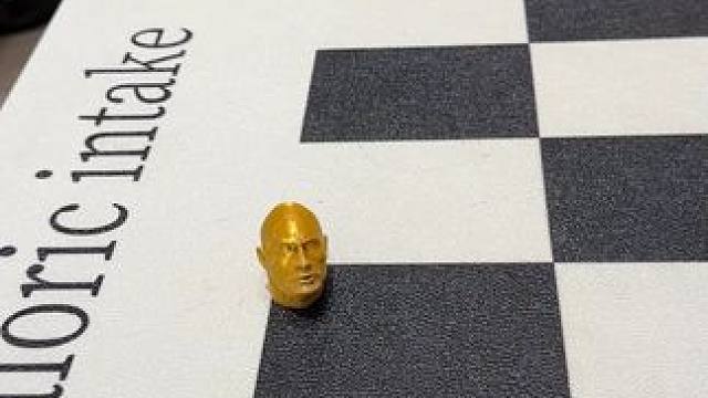 听说用这个挤牙膏更有味道~ #玩个很新的东西 #沙雕