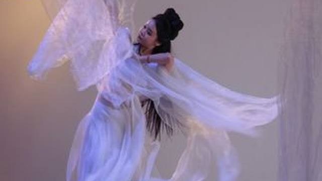 戏文说，红颜总是薄命，书生几番多情 #歌曲声声冷#小三金