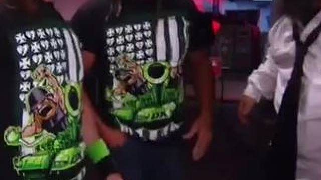 #wwe美国职业摔角 【[中字]2009年约翰塞纳与DX后台搞笑时刻！
