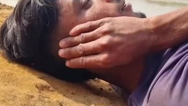 #真实户外 #一起玩泥巴 #抓鱼#逮鱼摸虾#户外抓鱼