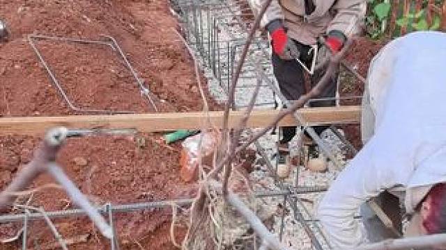 2个w改造的50平#旧房改造翻新 #施工现场实拍 #农村建房子全过程 花园，坐等落地效果