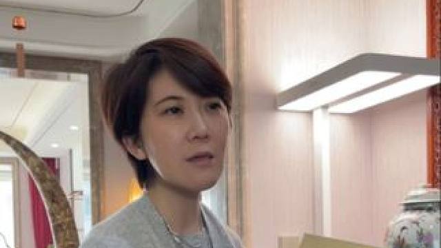 什么！丛姐借着拍摄光明正大的吃零食！