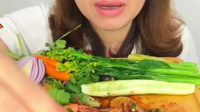 木蝴蝶 #把家乡的味道分享给大家 #爱生活爱美食 #农村美食记录生活 #农村人的生活 #舌尖上的美食