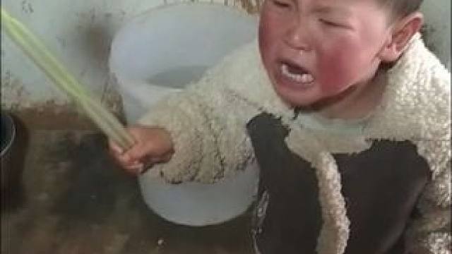 带孩子的累只有自己懂。 #内容启发搜索