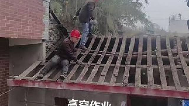 专业换瓦#旧房翻新瓦片 #质量第一诚信为本 #专业的事交给专业的人 #上热门