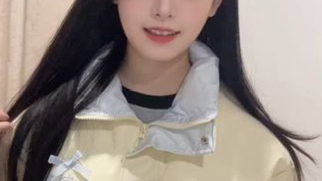 你来自东和西#甜妹 #甜甜的手势舞