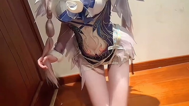 听说玩殷紫萍的都是男孩子？