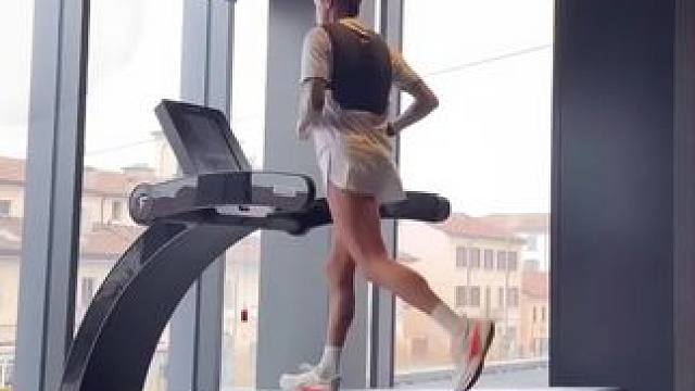 #如果跑步机上也可以走秀 #是时候展现真正的技术了 #生命在于运动一起锻炼吧 #健身也要节奏感 #洗