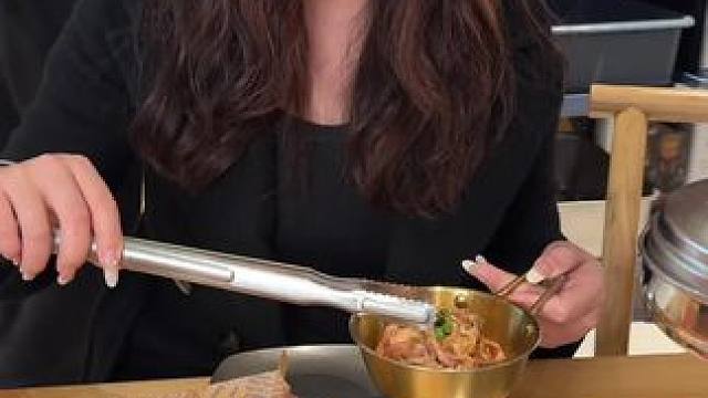 放假一定要冲一次这个自助烤肉，太有性价比了 #福州烤⾁店推荐#福州烤⾁⾃助#⽆限量⾃助烤⾁#福州旅游