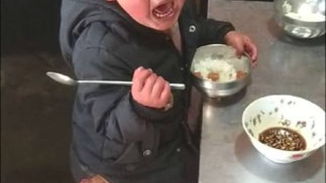 带孩子的累只有自己懂。 #内容启发搜索