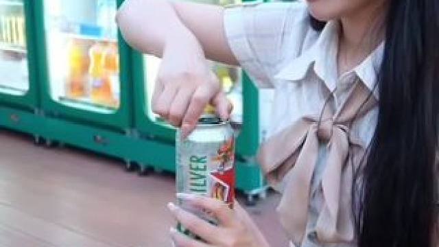 想要品尝正宗荷兰风味啤酒吗，喜力啤酒多种款式满足你的不同需求，每一瓶喜力啤酒都由水、麦芽、啤酒花以及