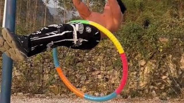 这腰真得劲 #全民健身 #冬训吃点苦开春猛如虎 #核心力量 #飞人舞夫