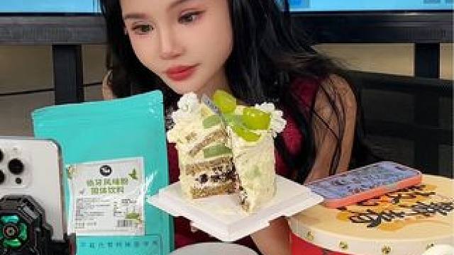 产品的市场先机是靠抢来的，如果你不卖的话那你的同行就会比你先一步售卖，人永远挣不到认知以外的钱，所以