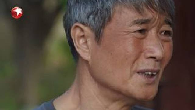 父亲告诉纪云不要对亲戚的态度放在心上，自己保护好自己，这让纪云得到安慰 ……#东方卫视真心英雄 #真