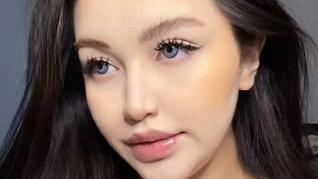 超模感是修容给的#古铜色 #爱用物推荐 #变美攻略 #高级感