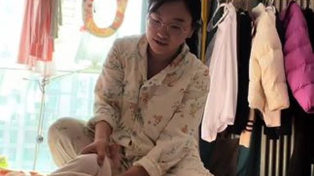 今天开始往储藏间搬了些东西 小伟在这 搬得了东西 哄得了娃#平平淡淡小日子