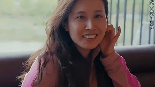 37歲未戀愛過的美女相親,曾經(jīng)追她的男孩圍一操場,如今卻為了嫁不出去發(fā)愁