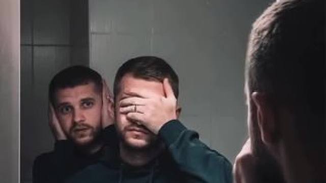 宅家创新拍摄有趣的镜子照片 #拍出电影感 #干货分享 #创意拍摄技巧 #实用小技巧 #构图技巧