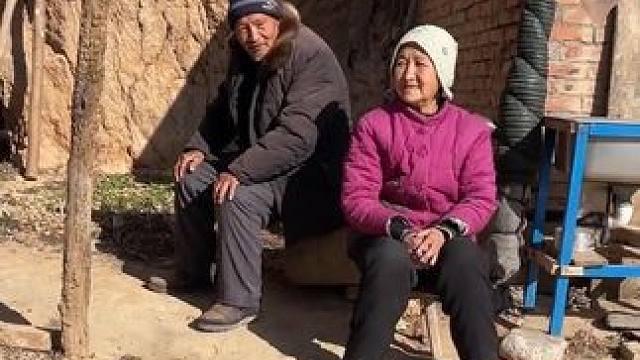 一首敬天敬地敬爹妈送给大家！#父母的恩情一辈子还不完 #敬天敬地敬爹妈 #陪伴亲人 #也是一种孝道 