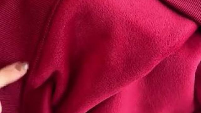 卫衣 超便宜好穿的加绒卫衣，面料亲肤细腻又暖和赶紧冲！# 超便宜超划算# 秋冬卫衣# 秋冬穿搭  #