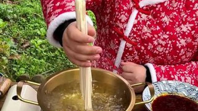 平常没时间做饭就用我们这个小面调料，煮面炒菜都很香！#妈呀太香了 #谁懂这一口的好吃程度 #调料