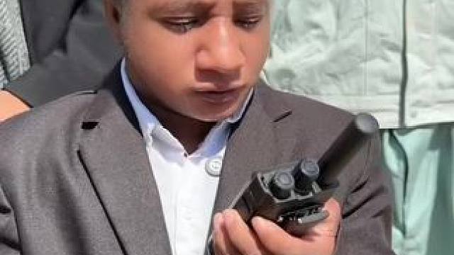 哈哈小土狗来了 #看一遍笑一遍 #笑到肚子疼 #实在憋不住就笑出来吧