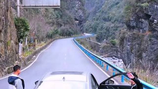 当阳大峡谷白马电站去往平河乡沿途的风景#无人机跟拍