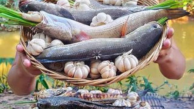 东南亚户外野餐 #户外美食 #户外捕鱼 #户外野餐#东南亚美食 #把家乡的味道分享给大家