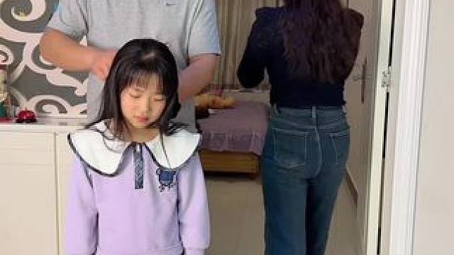 女儿反应太快了！ #笑花小王令 #内容启发搜索