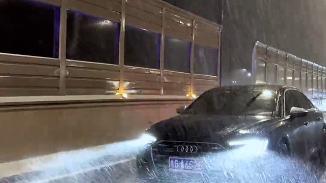 雨中的奥迪a6才是真的王者