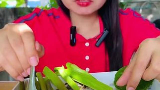 泰国凉拌螃蟹美食 #东南亚美食 #爱生活爱美食 #舌尖上的美食 #农村美食记录生活 #内容启发搜索