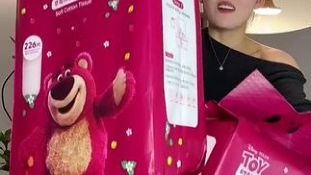 这太便宜啦吧？！可是正品迪士尼巨无霸洗脸巾超大包太值啦！纸张厚实不掉毛不掉絮干湿两用母婴可用# 一次