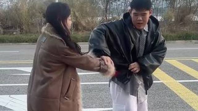 成年人的极限拉扯 #老猫牛楠 #新年收红包的正确姿势 #内容过于真实