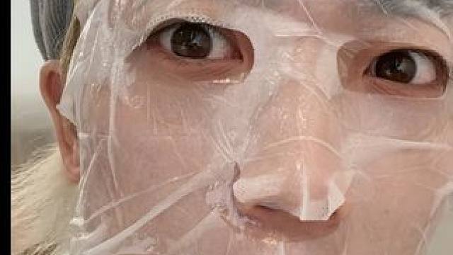 我好像那砧板上的鱼打一下动一下 如果下辈子投胎成香肠被扎的时候大概就这个感觉#皮肤管理 #护肤 #宝