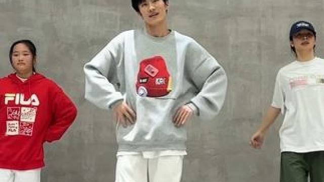 零基础学跳舞之一天学一个hiphop 元素：get lite的变形练习#干货分享 #手脚协调训练 #
