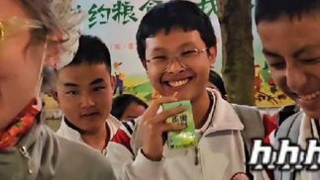 敢说就很棒...#普洱市思茅区 #英语 #英语口语 #街访 #正能量