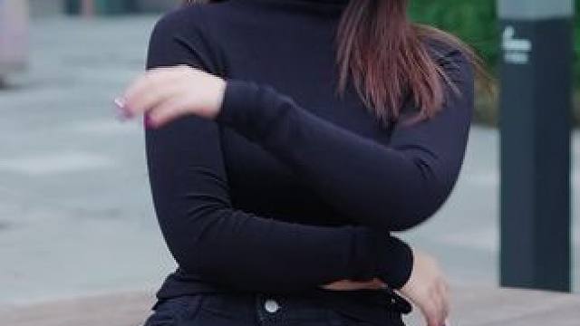 过年了带女朋友回家吗 #大长腿美女 #性感美女 #高跟黑色丝袜穿搭