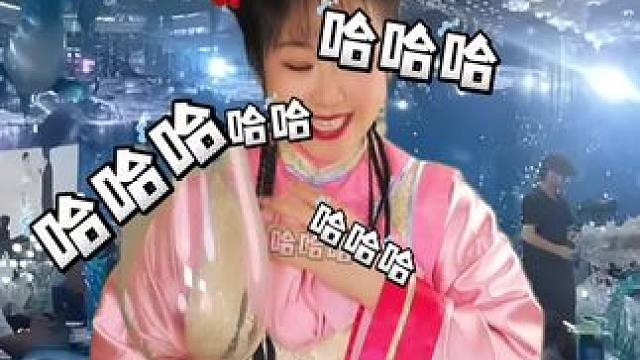 如果婚礼可以说实话 婚礼翻译器#婚礼上感动的瞬间 #小俏妞原声配音小剧场