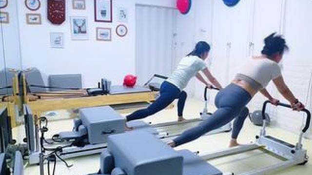 60分钟普拉提核心床让你5分钟看完，喜欢记得点赞收藏哦，喜欢口令讲解版的亲们，下方评论区留言告诉我哦