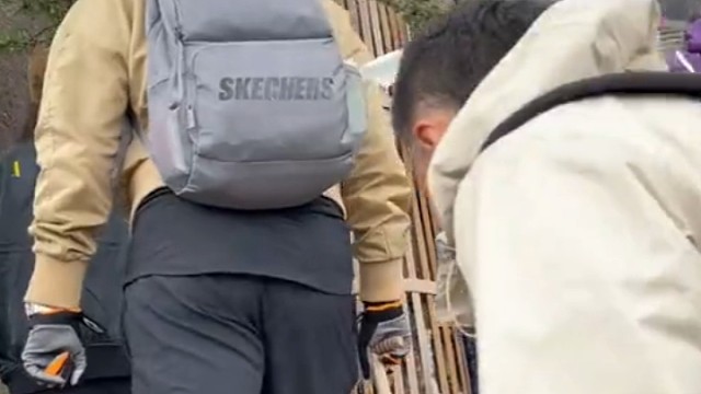 到山顶物价高得离谱啊。