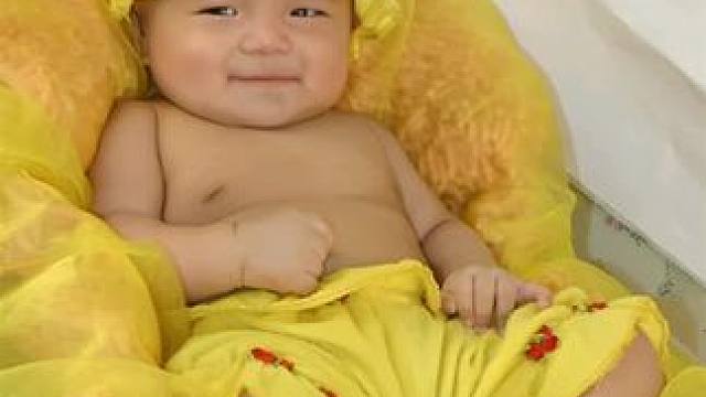 我也发张儿子小时候的照片 #勾起我们对往昔的回忆 #儿子已大我已老 #十六年前的回忆