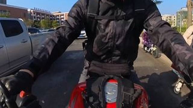 发现一个人骑车旅行才能享受到自由和快乐#cb400f #摩托车 #摩旅