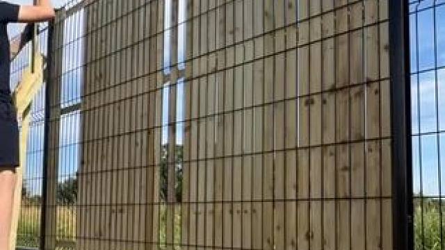 新式庭院栅栏围栏安装。 #围栏护栏 #施工工艺 #结实耐用 #装修分享