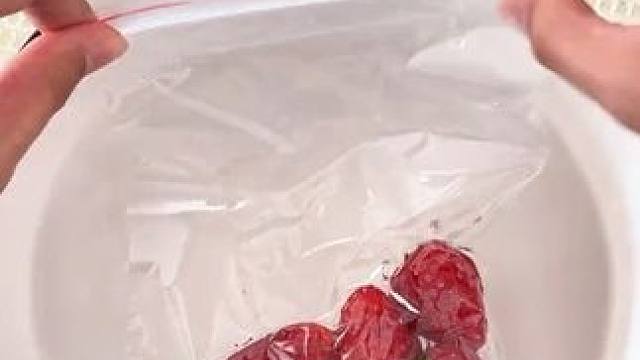 发明这个方法的真是太聪明了吧！这下家里没有真空器也不怕了！#小东西大用处 #实用小技巧 #小妙招大作